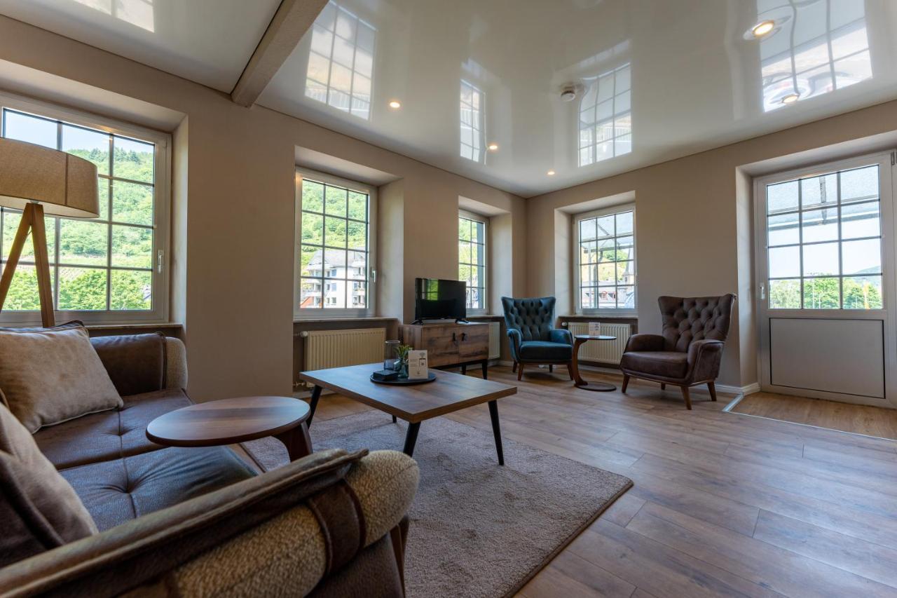 Moselresidenz Bellevue Alf Apartment Alfbach Bagian luar foto